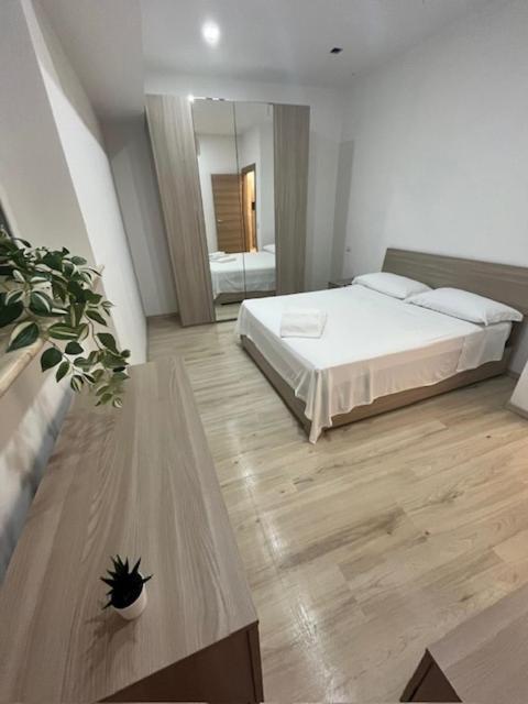 Villa Milano Apt. N. 2 Bagian luar foto